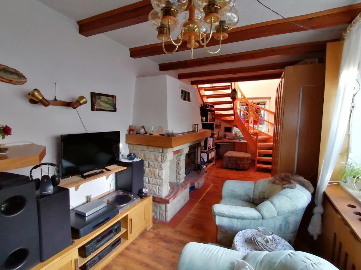 Haus Am Waldrand Daire Freital Dış mekan fotoğraf