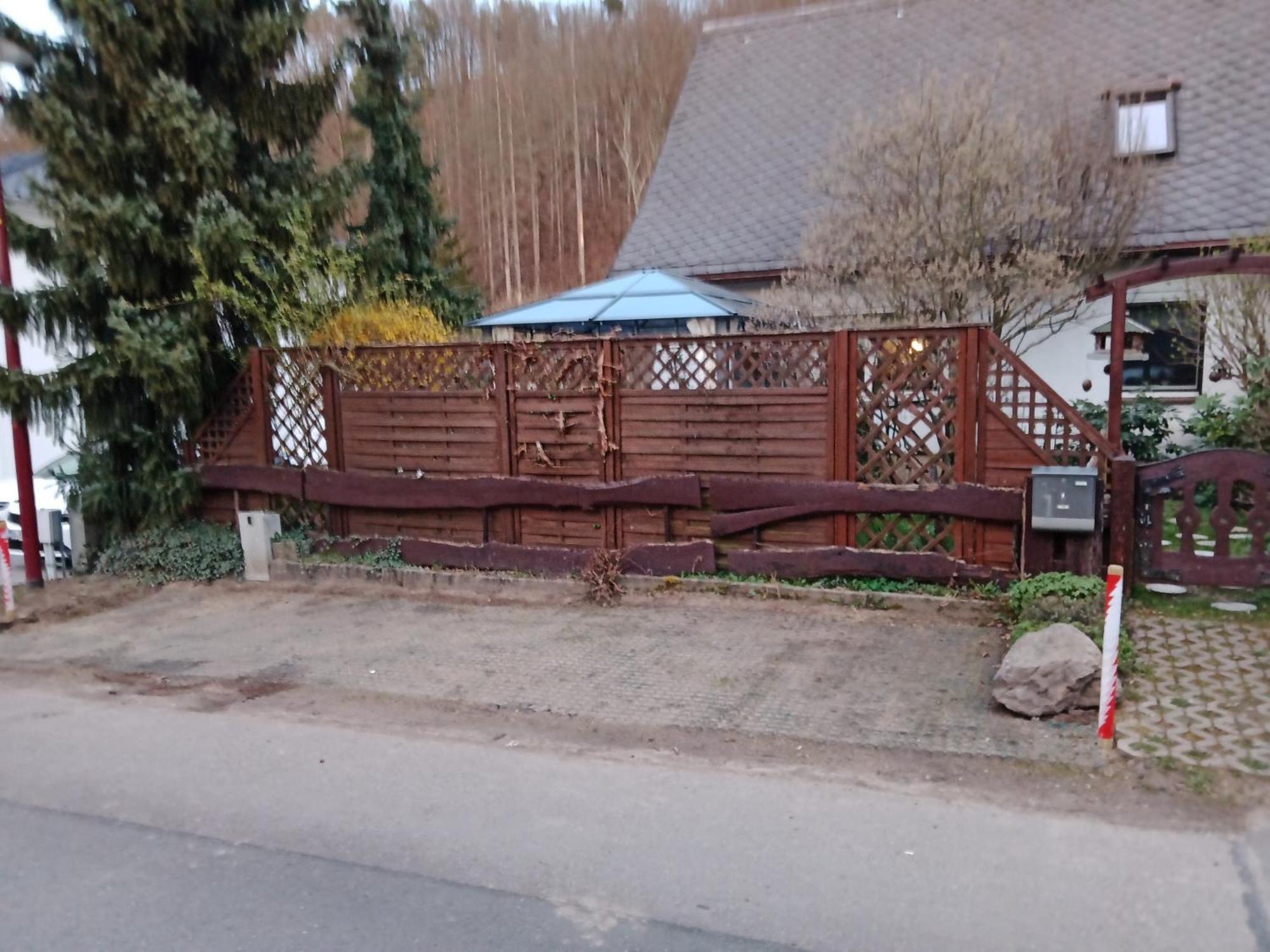 Haus Am Waldrand Daire Freital Dış mekan fotoğraf